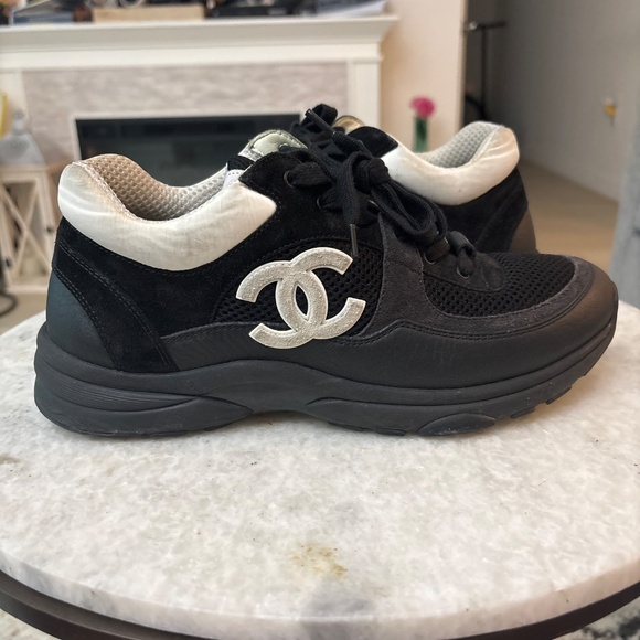 AUTHENTIC CHANEL,leather,suede calf skin,black/white,women trainer size 39.5 EU - Picture 12 of 13